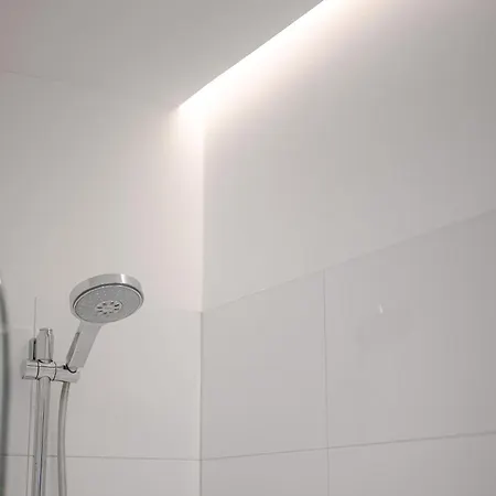 Geräumige Mit 2 Schlafzimmern Apartment Essen